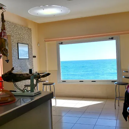 Modern In Candelaria, 130 M² With Shared Pool * Κανδελάρια