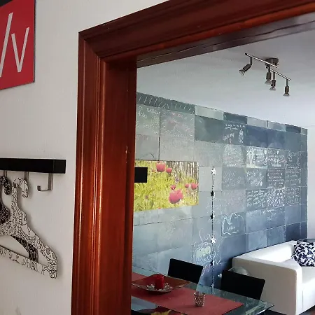 Mountain View With Pool Apartment