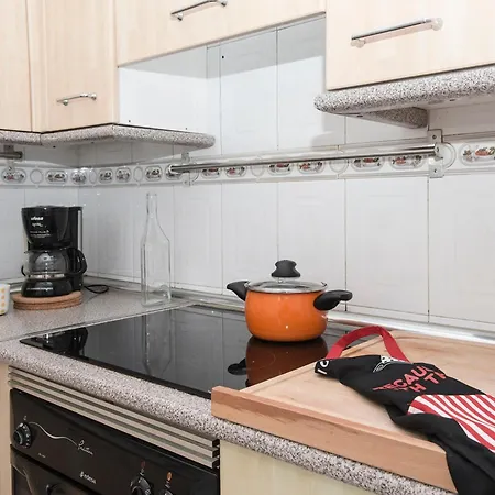 Modern In Candelaria, 130 M² With Shared Pool Lejlighed